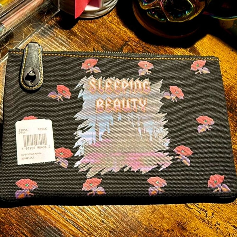 Coach Disney X Sleeping Beauty turnlock Pouch 26 - W/Tag - Like NEW #33056